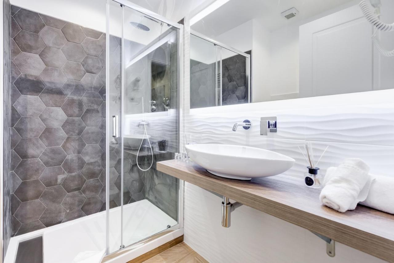 Mellini Palace Suites By Premium Suites Collection Rom Exterior foto