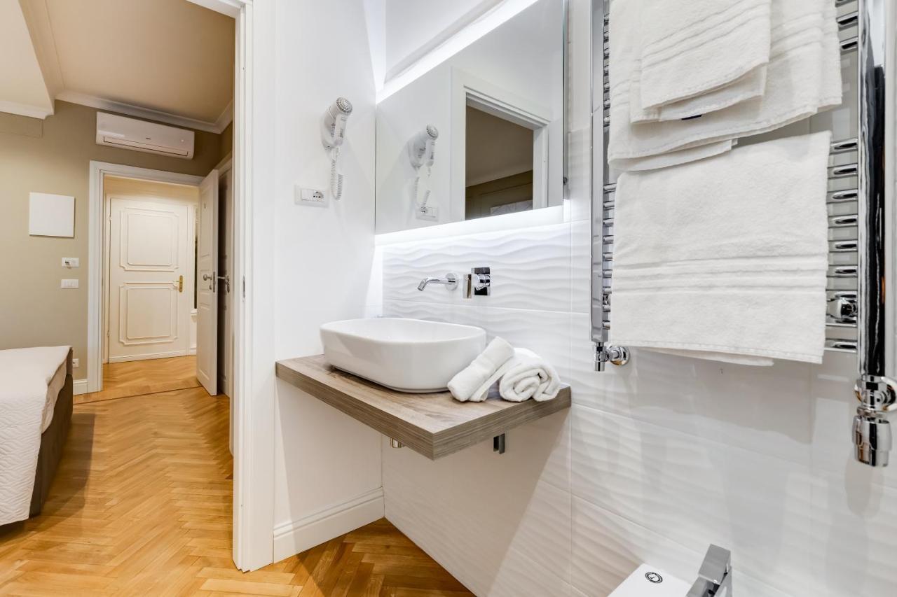 Mellini Palace Suites By Premium Suites Collection Rom Exterior foto